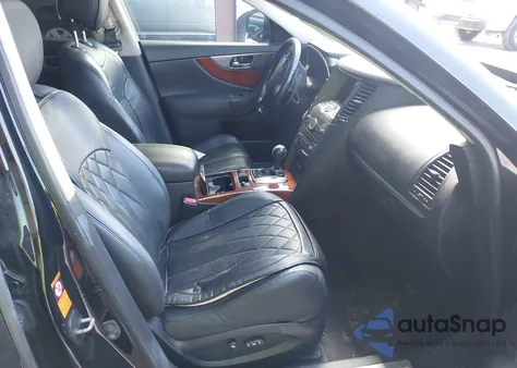 2009 Infiniti Fx35 z USA, uszkodzony, nr VIN JNRAS18W19M150833